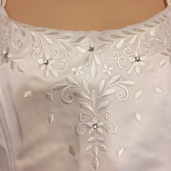 Cream/Off White Colored Wedding dress SZ Large - Picture 5 of 6